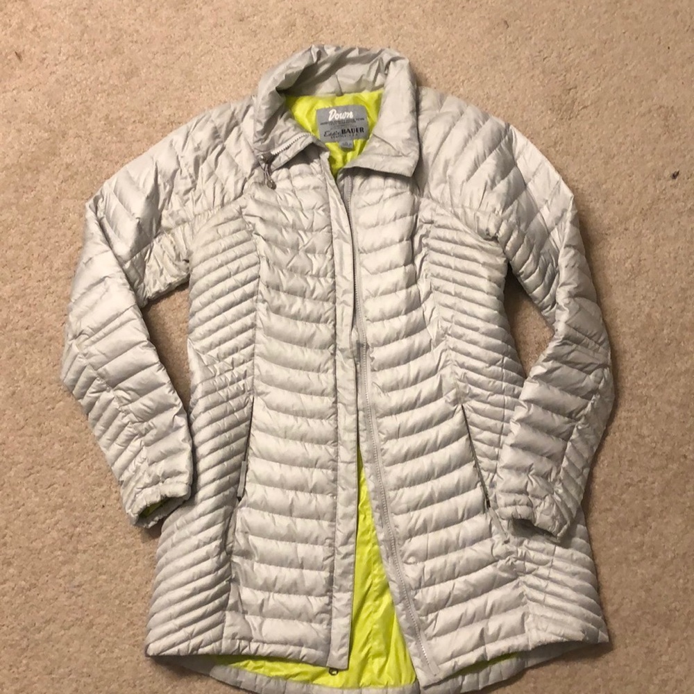 Lightweight down Eddie Bauer coat size M